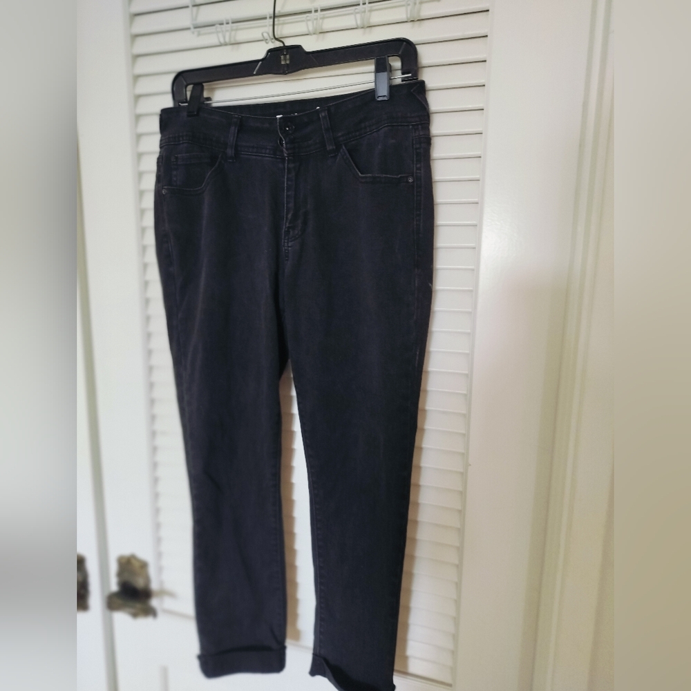 Wallflower Ultrafit Cropped Cuffed Hem Black Jeans Size 11